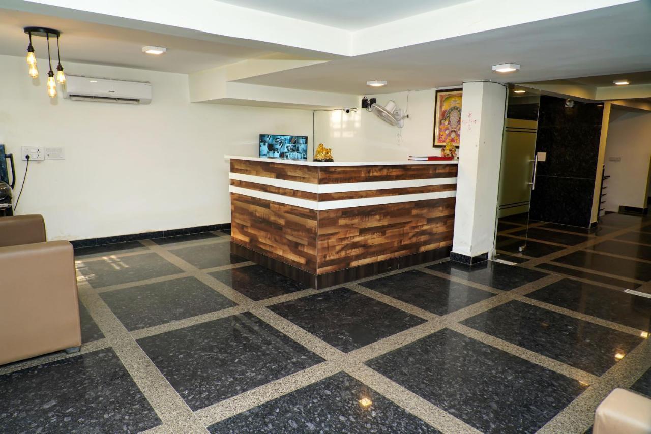 Limewood Stay - Executive Huda City Center Gurgáon Kültér fotó