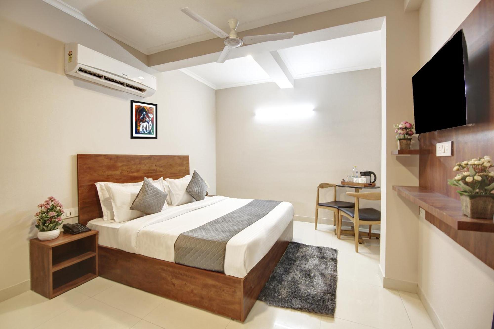 Limewood Stay - Executive Huda City Center Gurgáon Kültér fotó