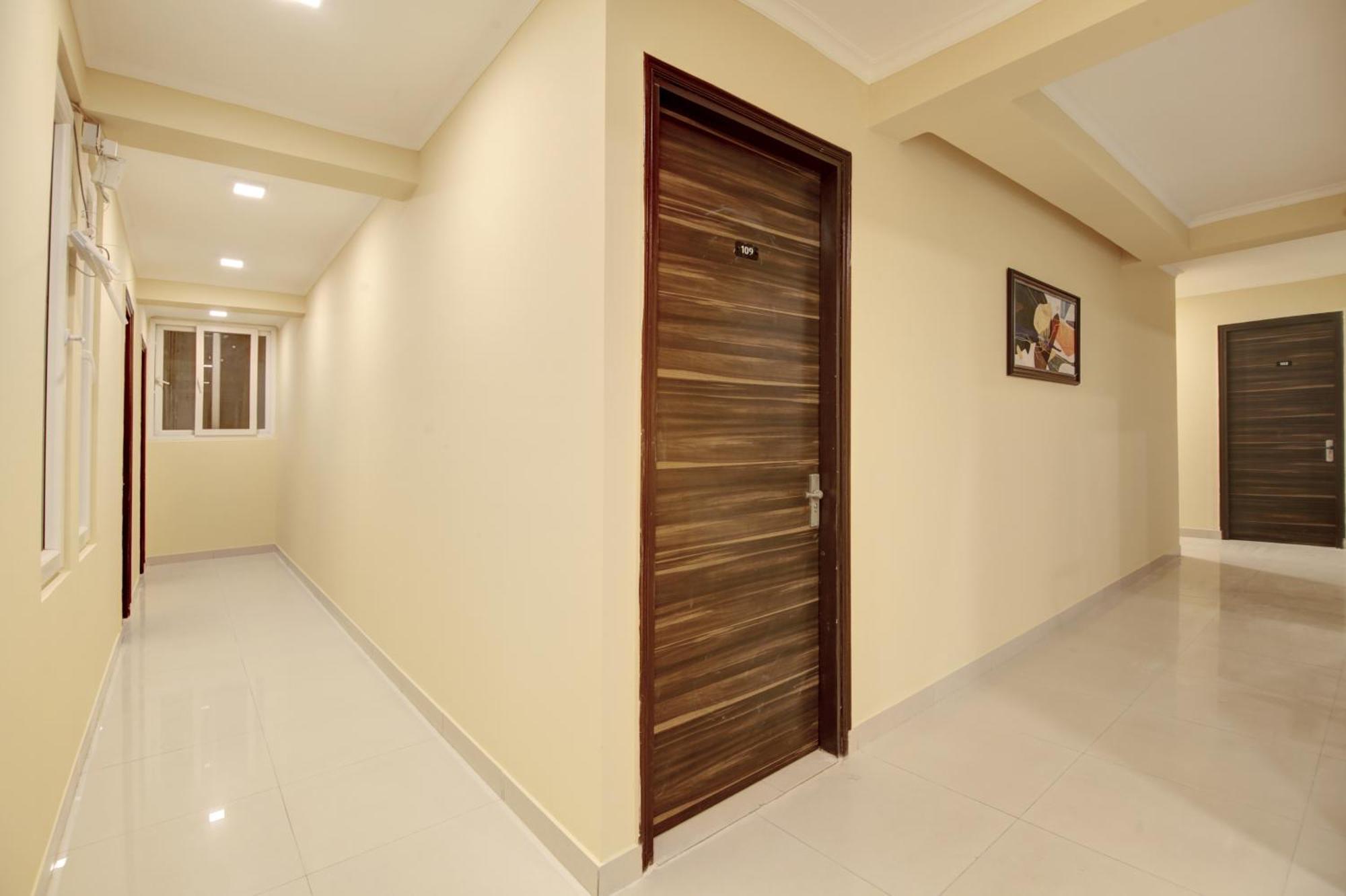 Limewood Stay - Executive Huda City Center Gurgáon Kültér fotó