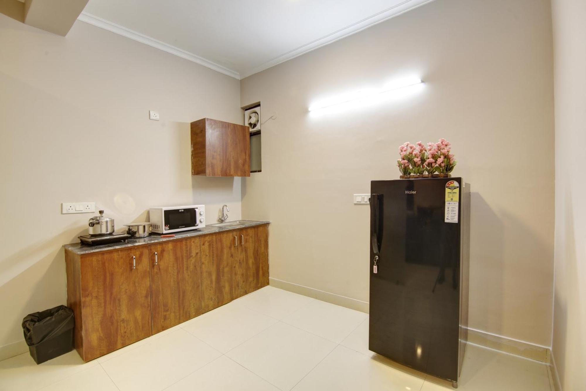 Limewood Stay - Executive Huda City Center Gurgáon Kültér fotó