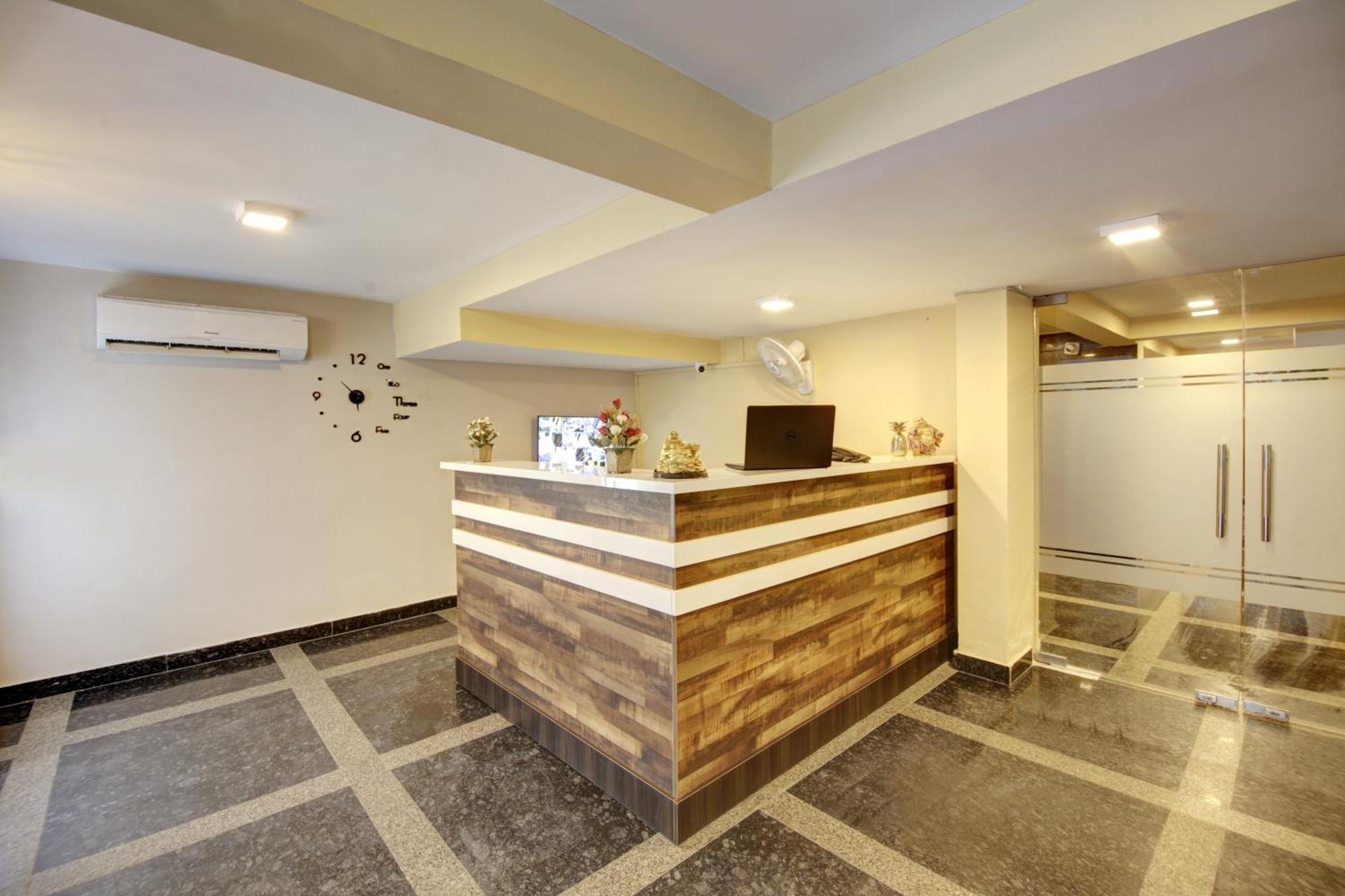Limewood Stay - Executive Huda City Center Gurgáon Kültér fotó