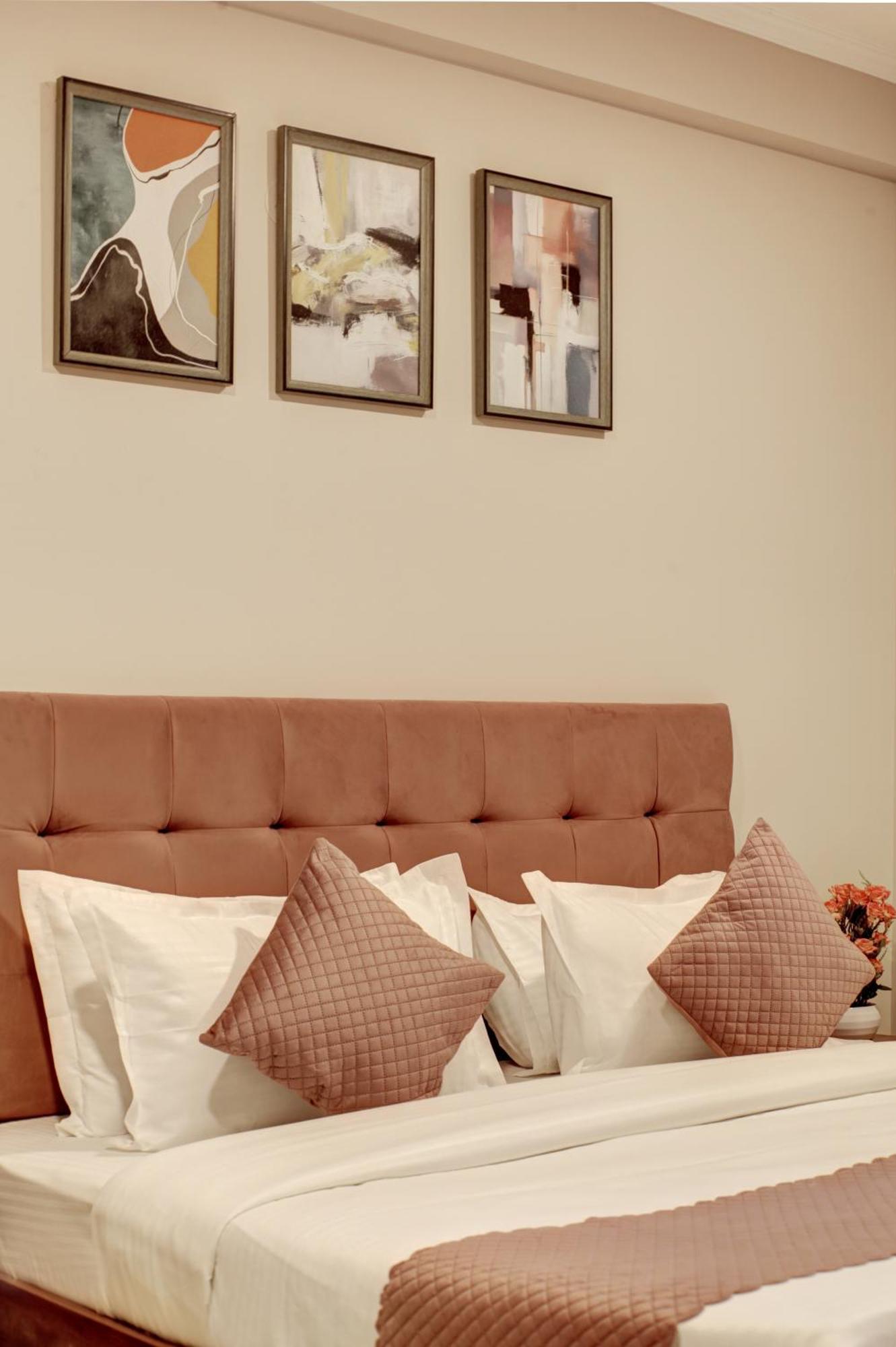 Limewood Stay - Executive Huda City Center Gurgáon Kültér fotó