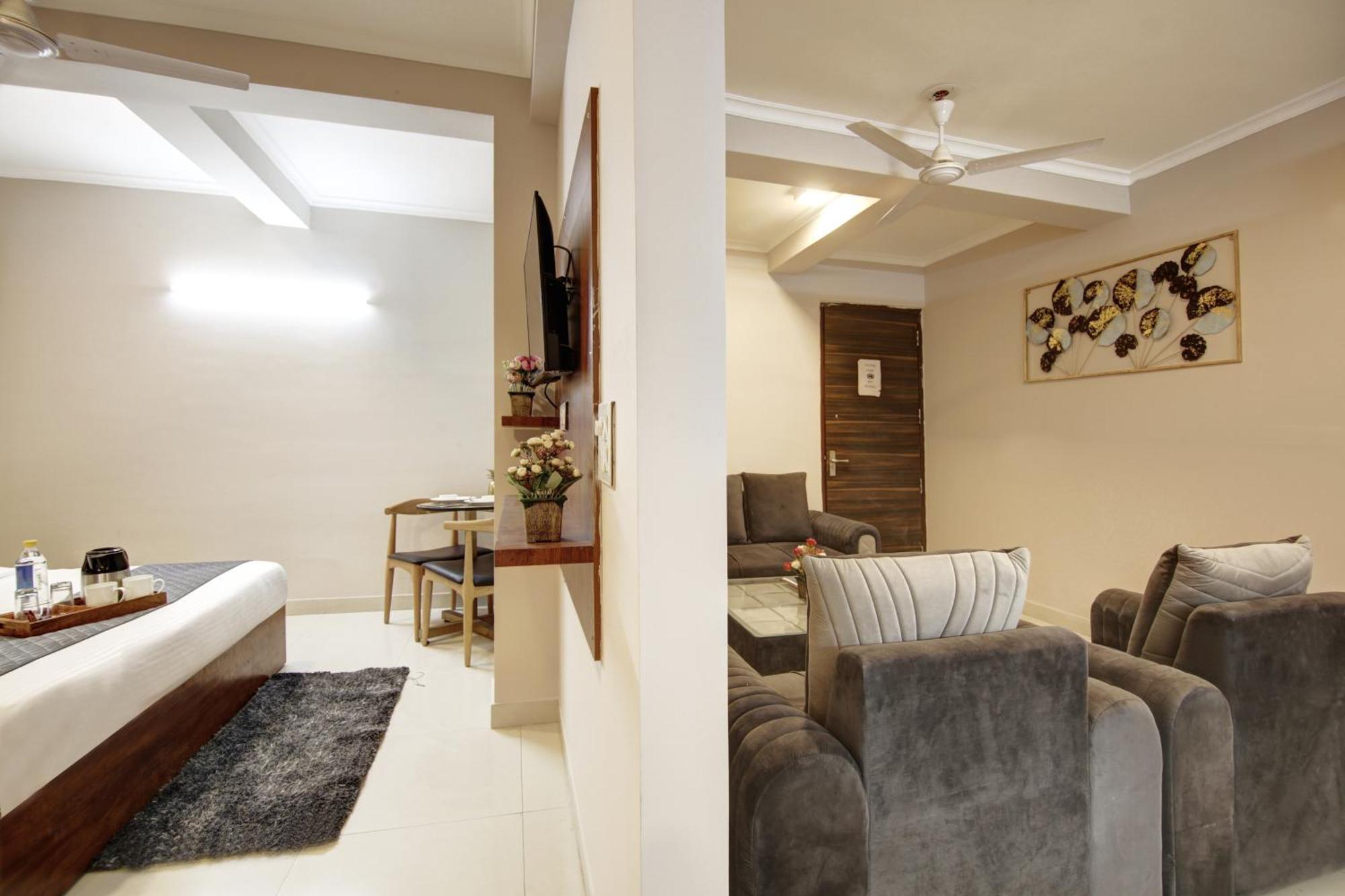 Limewood Stay - Executive Huda City Center Gurgáon Kültér fotó
