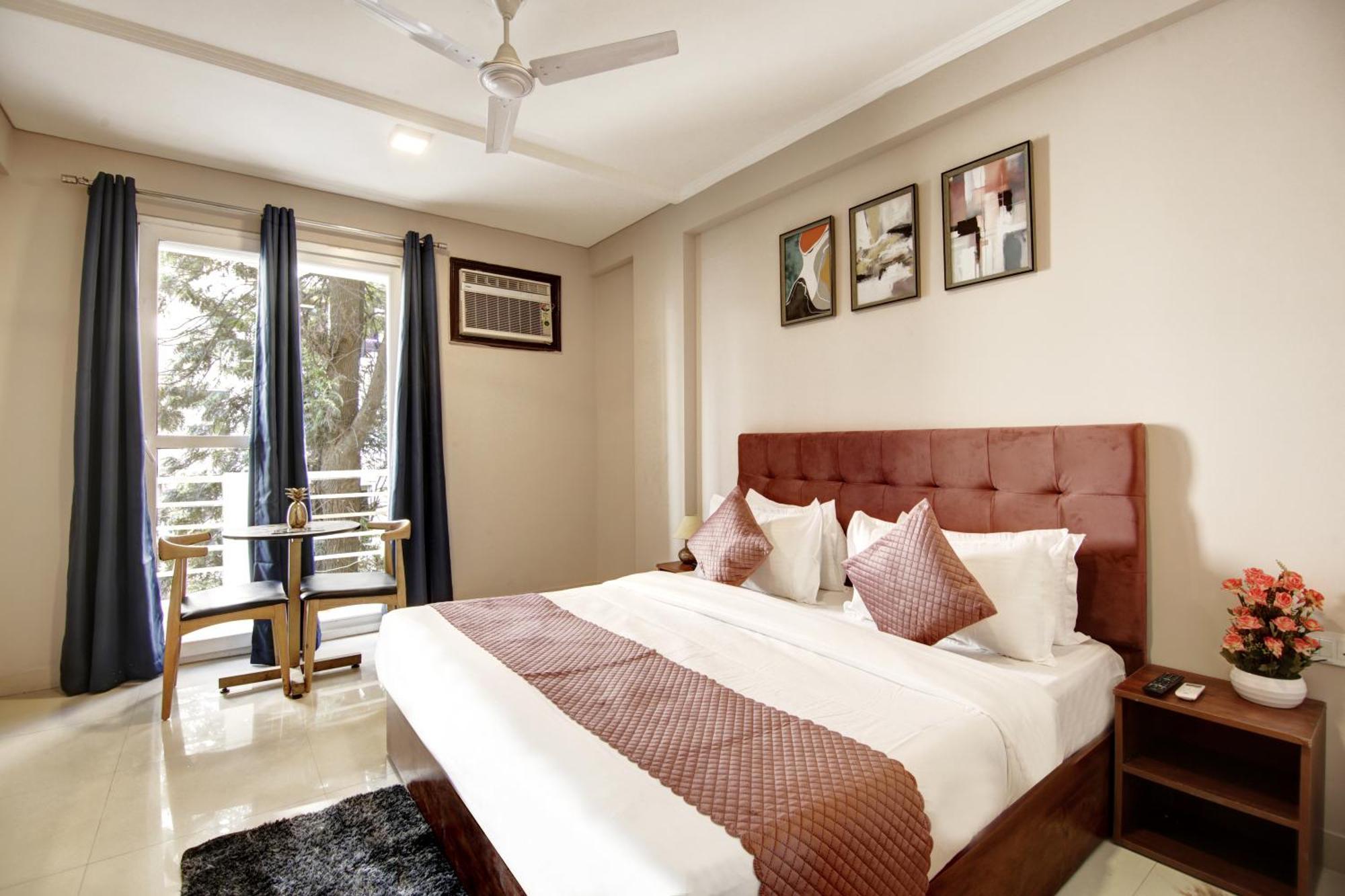 Limewood Stay - Executive Huda City Center Gurgáon Kültér fotó